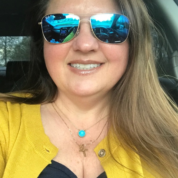 Meet your Posher, Jamie - Picture 2 of 2